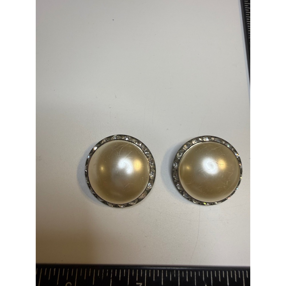 Vintage Faux Pearl Rhinestone‎ Halo Clip On Earrings Gold Tone Statement Studs